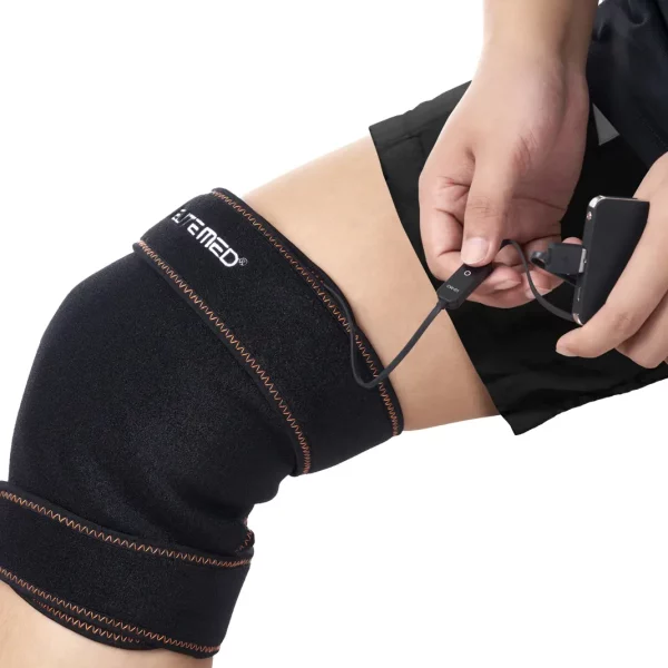 Infrared self heating knee pads